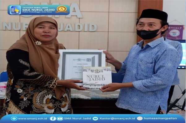 SMA NURUL JADID MERIMA AKUNJUNGAN STUDI TOUR DARI SMP TRUNOJOYO JEMBER